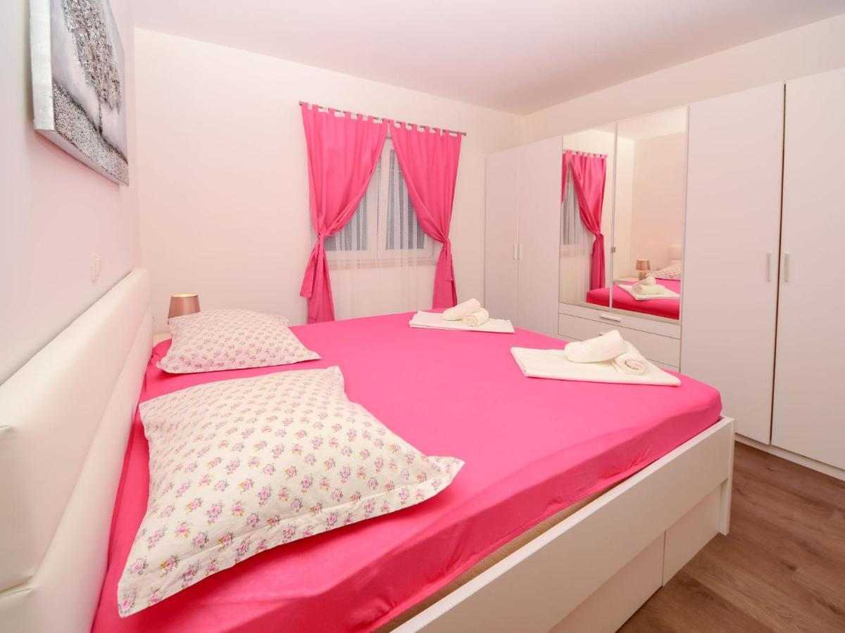 Holiday Home Lara By Interhome Omiš Екстериор снимка